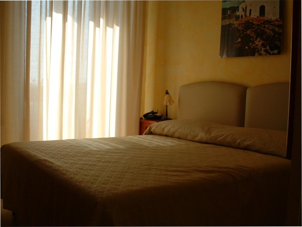 B&B Frammenti D'Itria Ceglie Messapica Δωμάτιο φωτογραφία